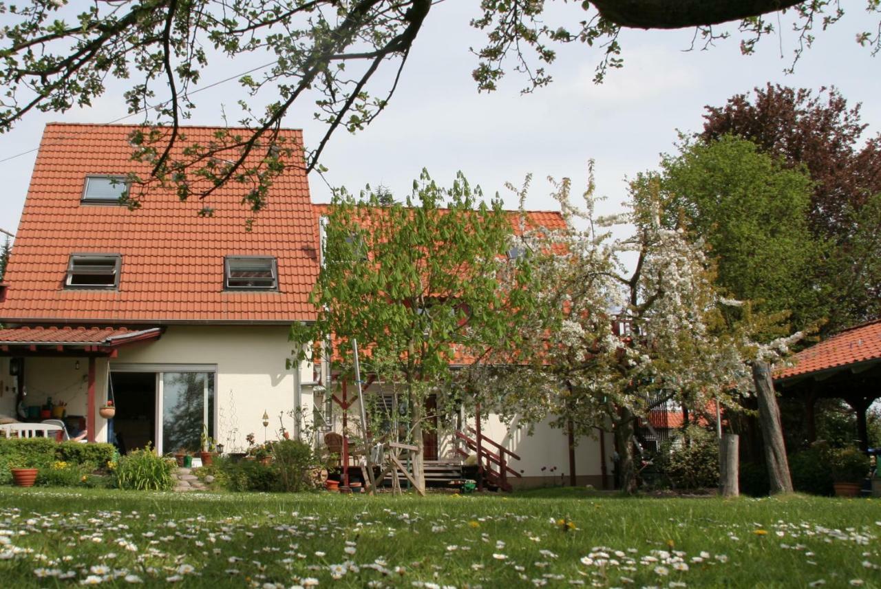 Am Apfelgarten-3 Apartments Mit Pkw-Parkplatz, Christianiweg Luneburg Luaran gambar